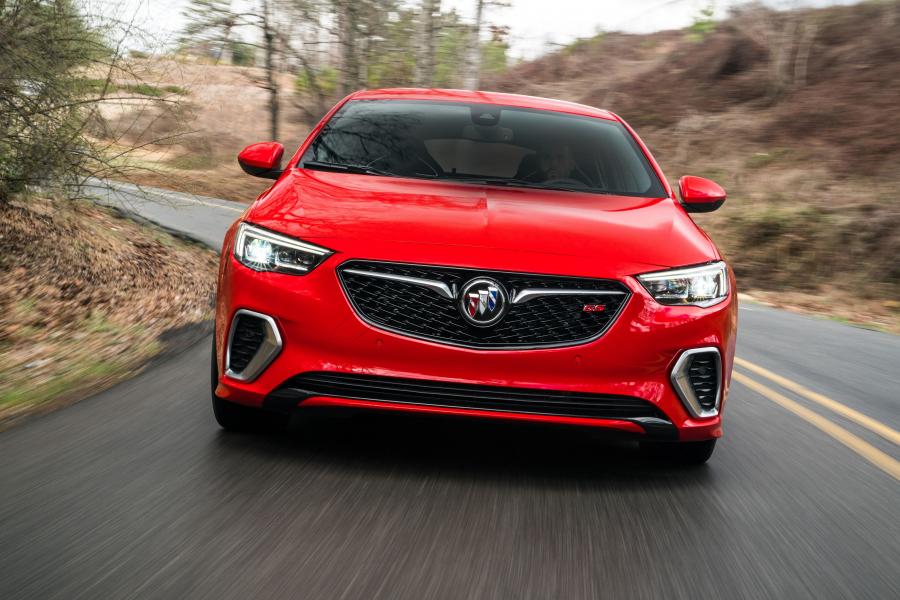  Buick Regal GS 2017 года  (NA) (фото 31 из 33)